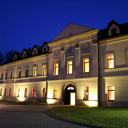 Mostov Zamek Kamenny Dvur酒店 外观 照片