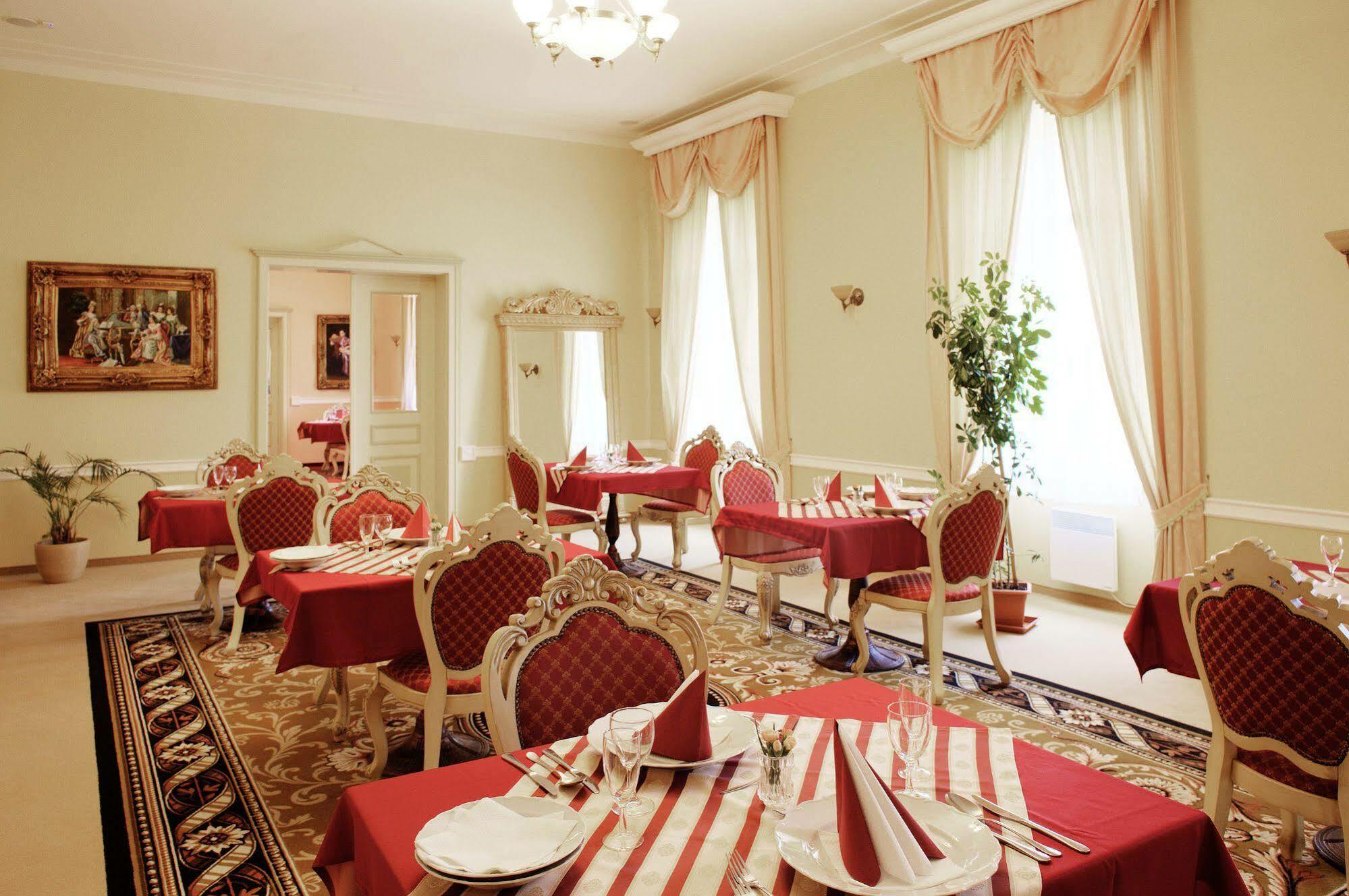 Mostov Zamek Kamenny Dvur酒店 外观 照片